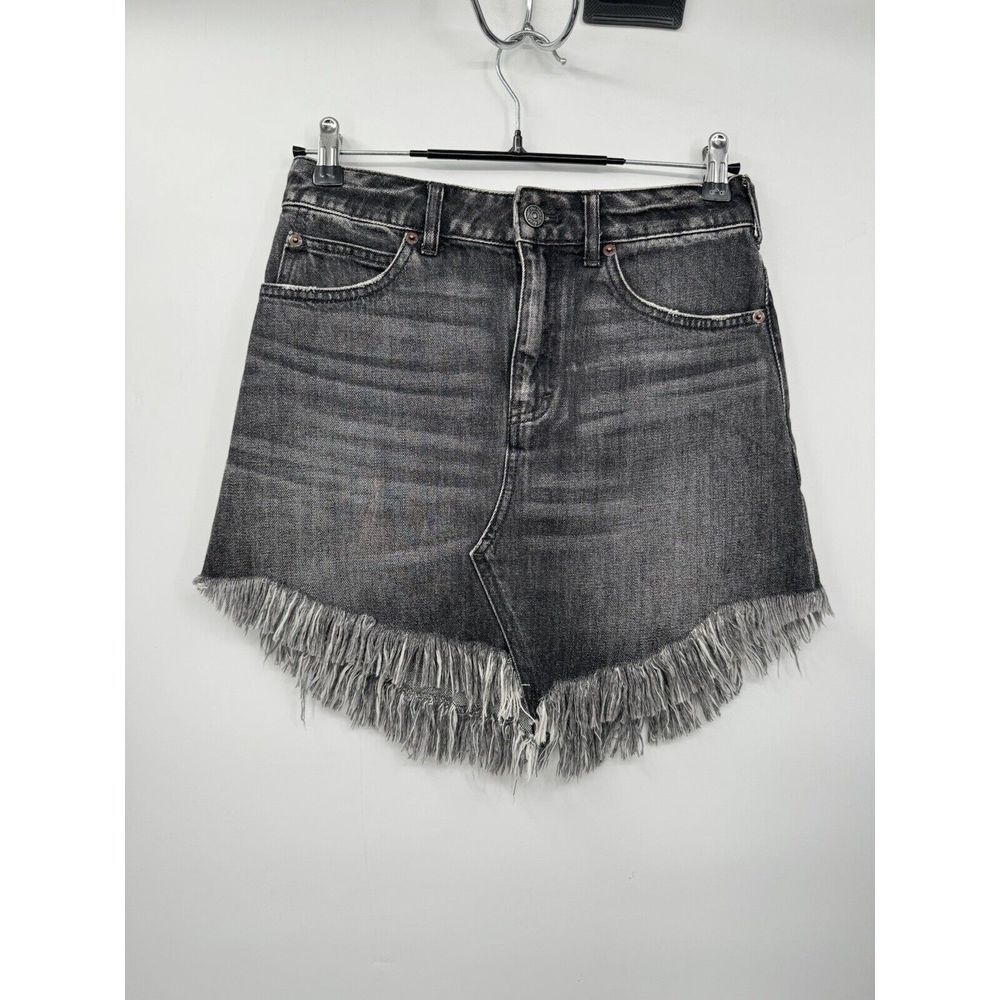 We The Free 24 Denim Mini Skirt Womens Black Fringe High Low‎ Raw Hem OB1006435
